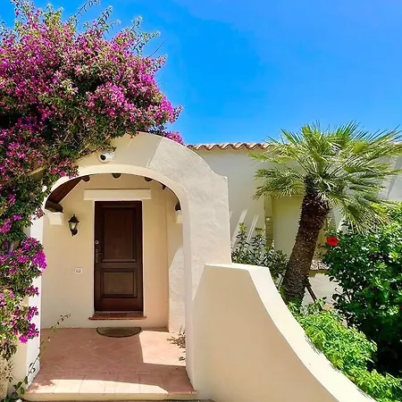 Hibiscus Villa